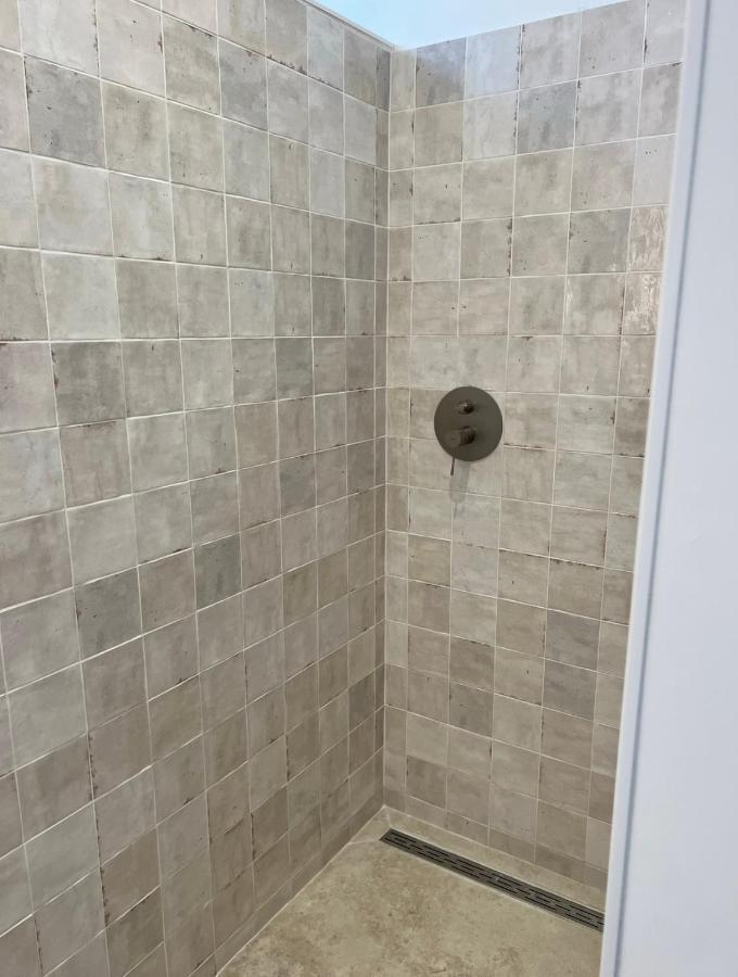 Casa Andrea Appartement Tout A Pied Avec Grand Jardin Санари-сюр-Мер Екстериор снимка