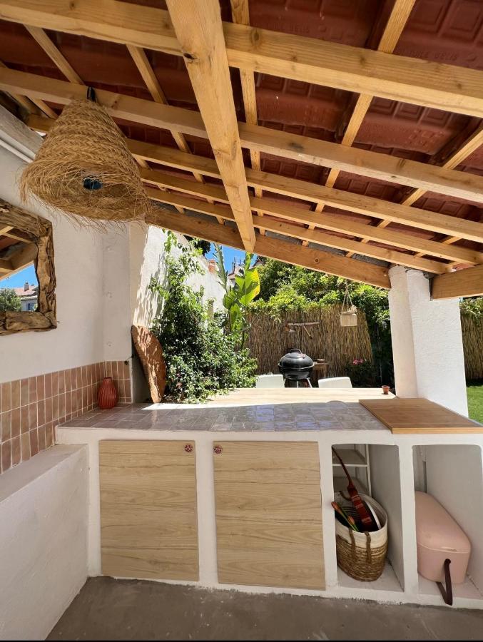 Casa Andrea Appartement Tout A Pied Avec Grand Jardin Санари-сюр-Мер Екстериор снимка