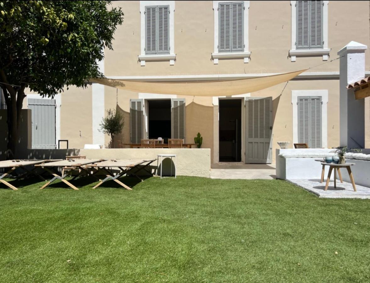 Casa Andrea Appartement Tout A Pied Avec Grand Jardin Санари-сюр-Мер Екстериор снимка