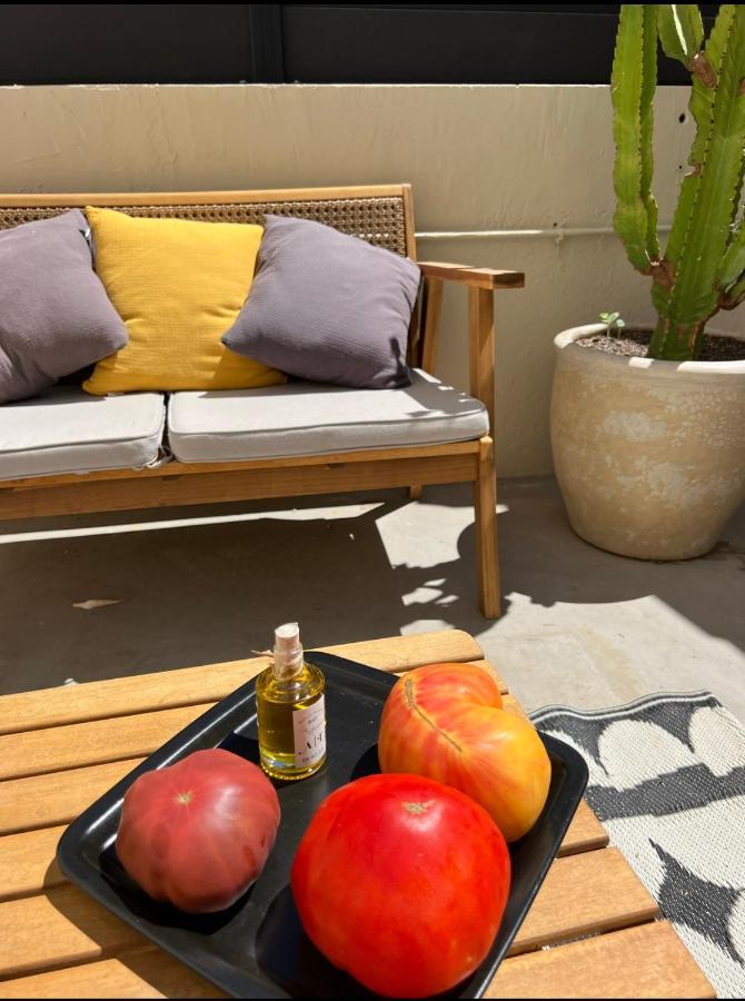 Casa Andrea Appartement Tout A Pied Avec Grand Jardin Санари-сюр-Мер Екстериор снимка
