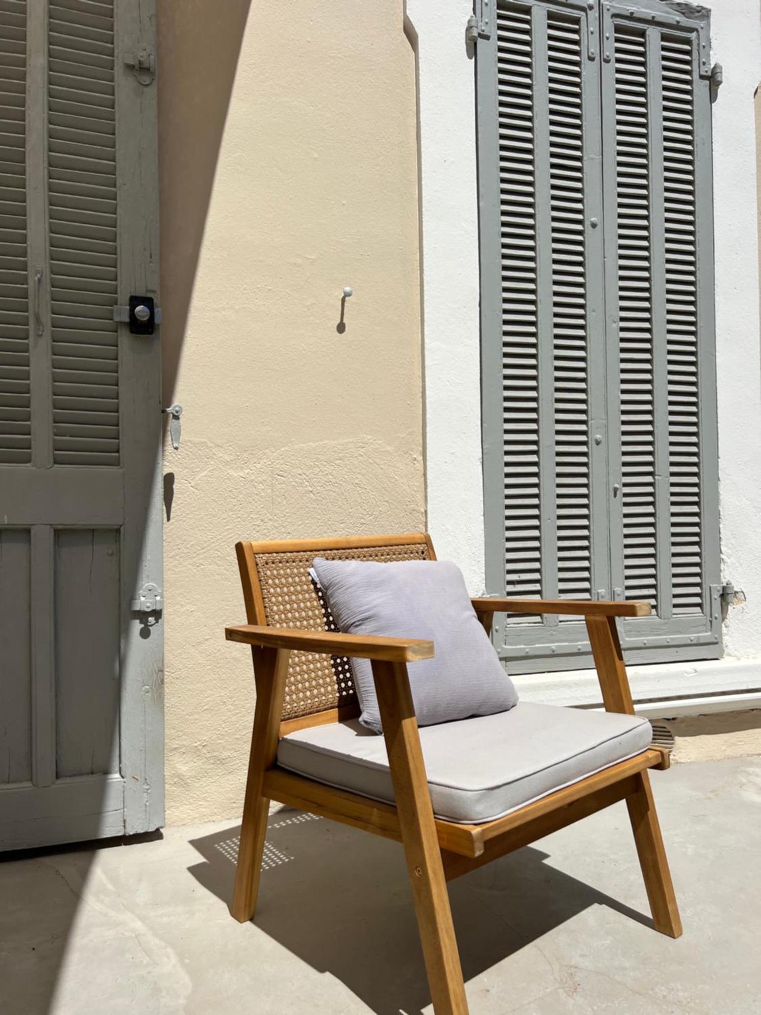 Casa Andrea Appartement Tout A Pied Avec Grand Jardin Санари-сюр-Мер Екстериор снимка